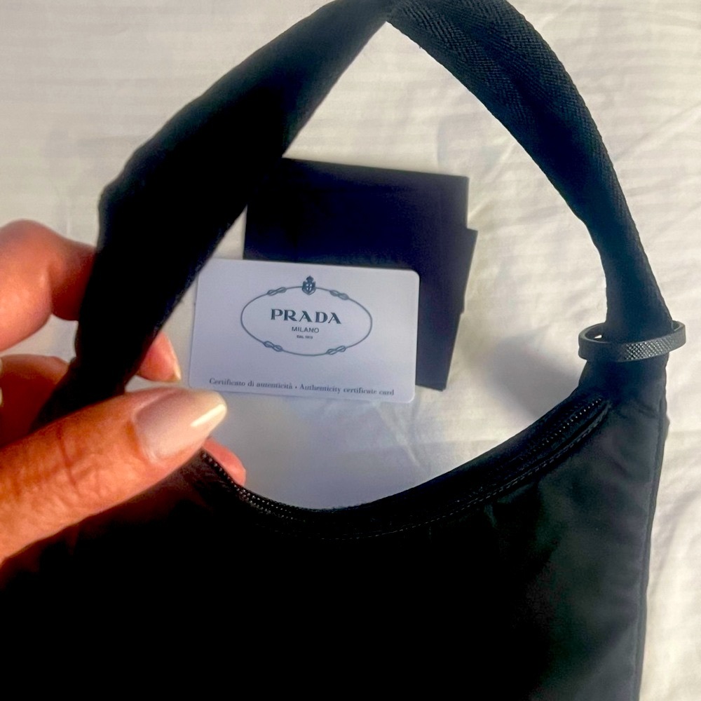 Vintage PRADA Re-Edition 2000 Mini-bag w/Authentication Cards/Duster - Picture 13 of 15